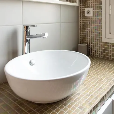 #1 Staywiz Us - Fontaine De La Ville-wifi Апартаменты *